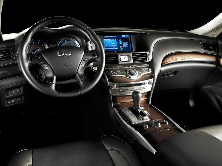 Infiniti M30d 2010 года  (фото 8 из 8)